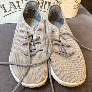 Men’s allbirds. Tree runner. Size 11. Gray Knit Casual Sneakers